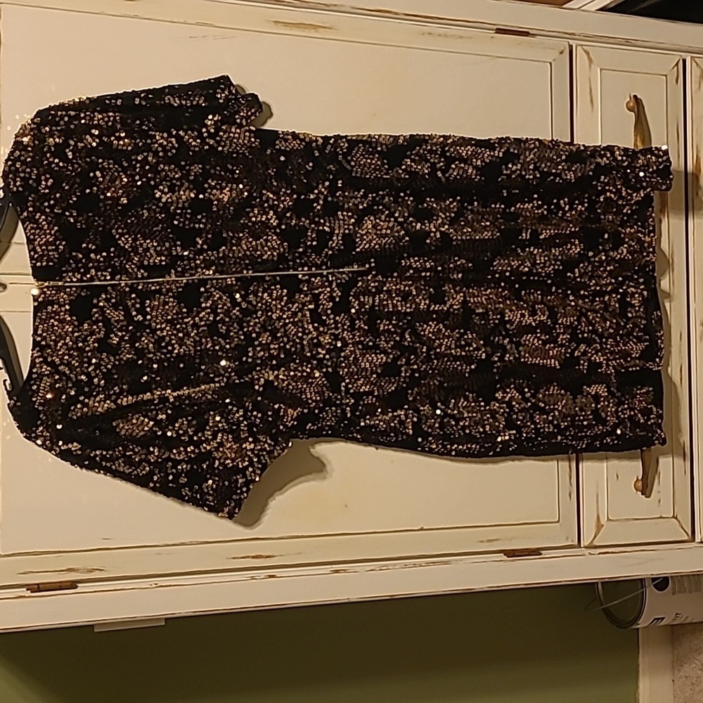 Dress - Picture 2 of 3